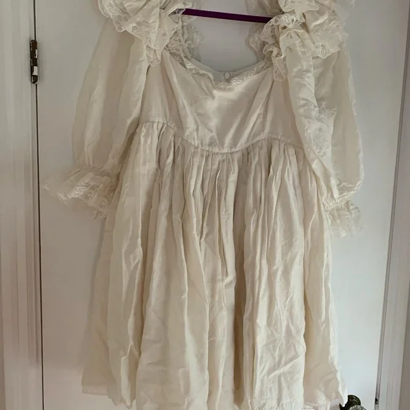 SOLD!! SELKIE Sugarfrill Puff Ivory Dress - Picture 7 of 7